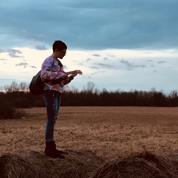 Meet your Posher, Sulyn - Picture 3 of 7